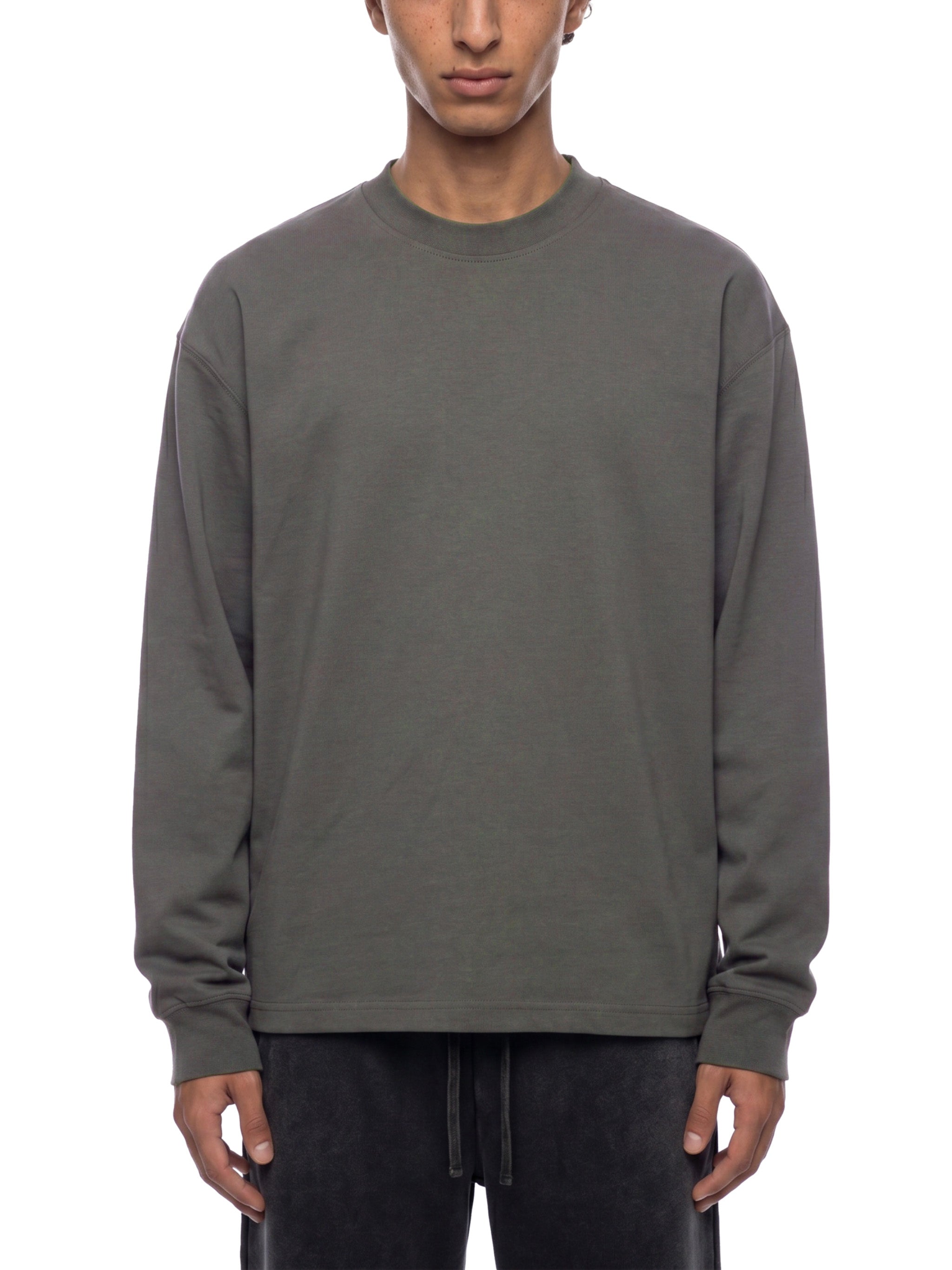 BLANKZ Everyday Long Sleeve 280 — Model wearing the garment, front view