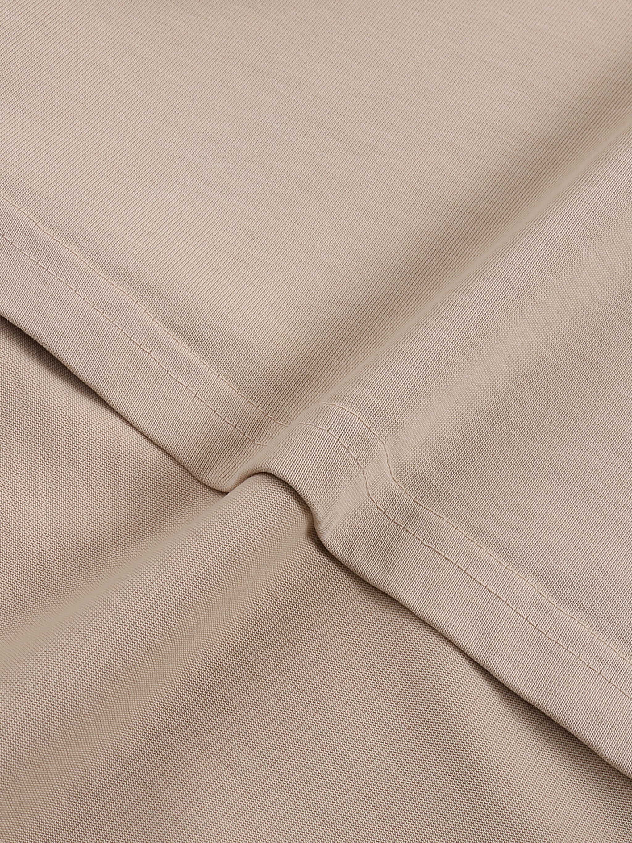 BLANKZ Loose Heavy Tee 275 — Fabric drape detail