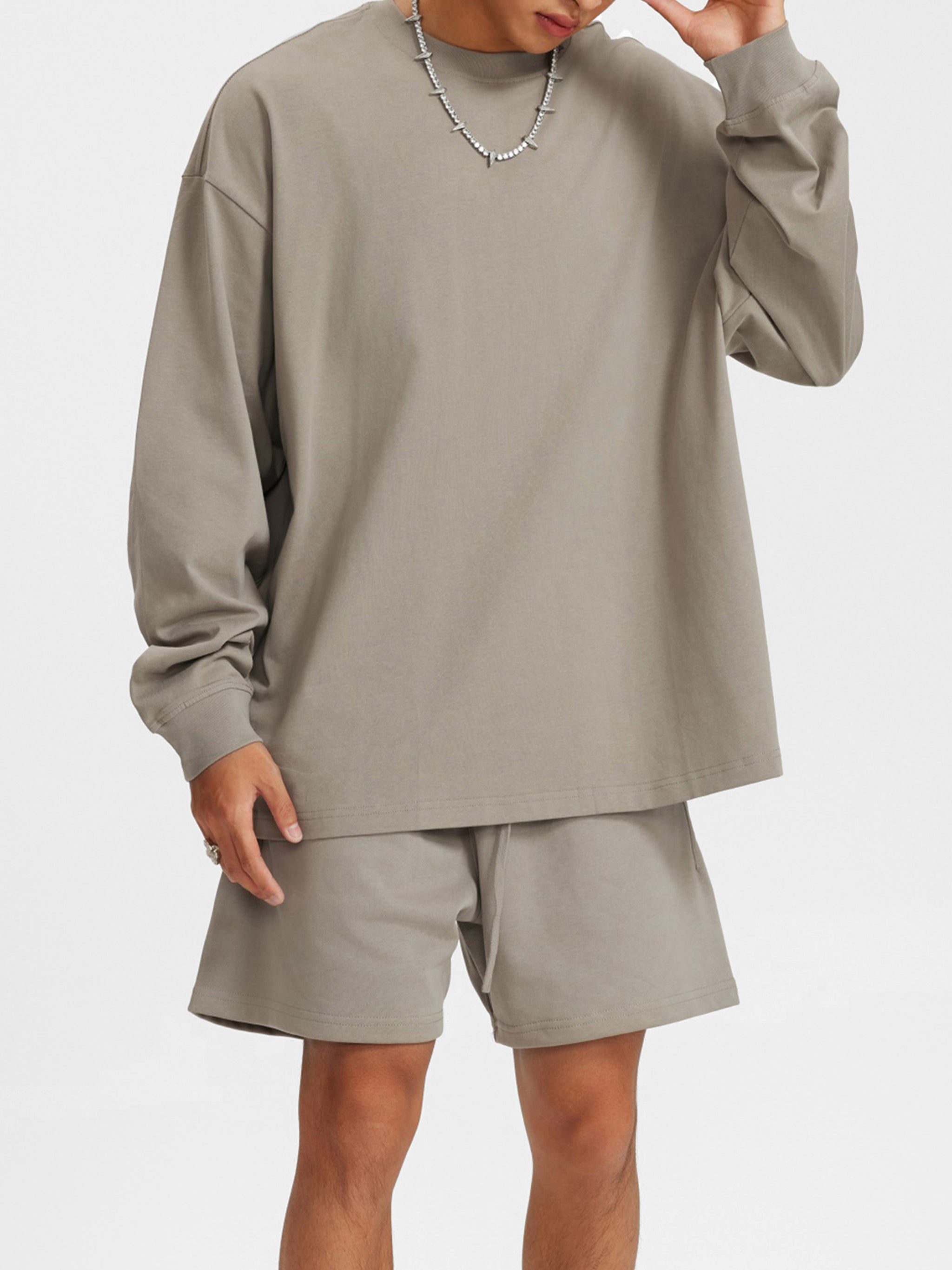 BLANKZ Oversized Long Sleeve 305 — Gray Camel — upper-body front view