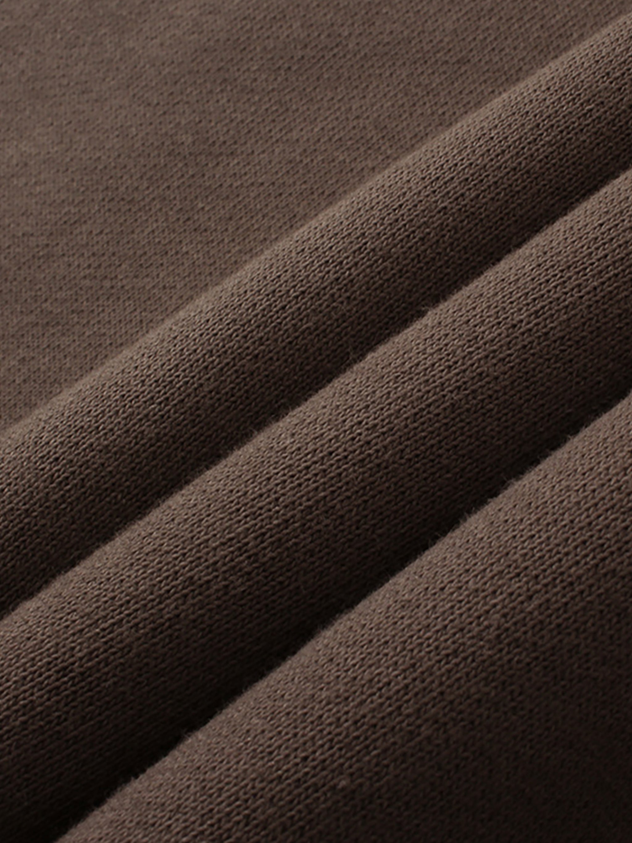 BLANKZ Heavy Straight Sweatpant — Fabric drape detail